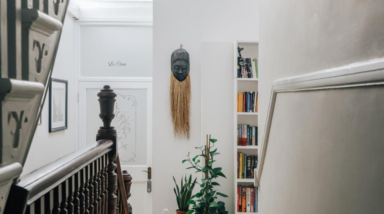 The Loft At 82 Cathedral With Parking * Кардифф